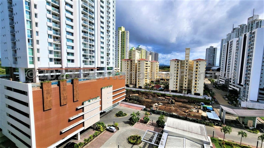 Beautiful Apartment in Av Milan